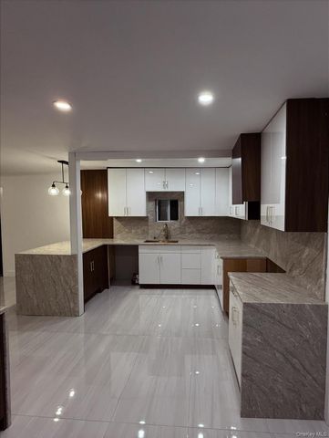309 Franklin Avenue, Hewlett, NY 11557
