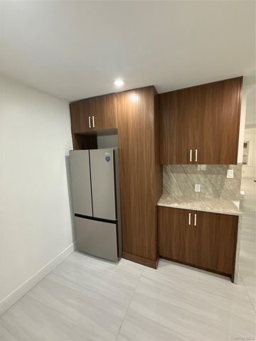 309 Franklin Avenue, Hewlett, NY 11557