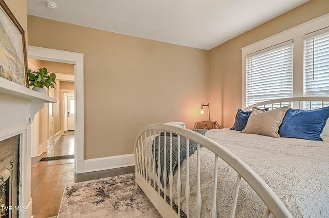 1132 Virginia Avenue, Bristol, TN 37620