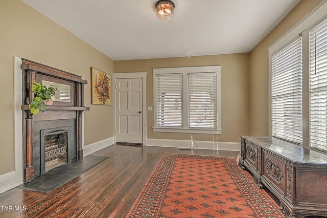 1132 Virginia Avenue, Bristol, TN 37620