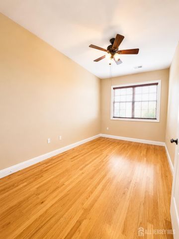 547 Sayre Avenue 214, Perth Amboy, NJ 08861