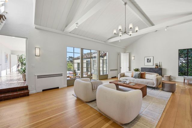 44 Highgate Rd, Kensington, CA 94707