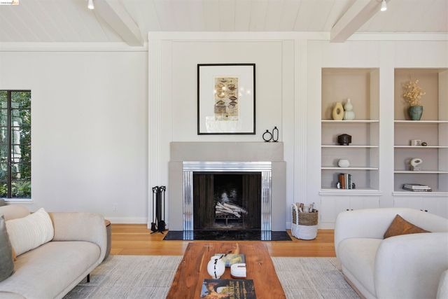 44 Highgate Rd, Kensington, CA 94707