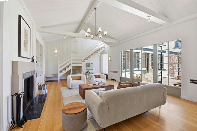 44 Highgate Rd, Kensington, CA 94707