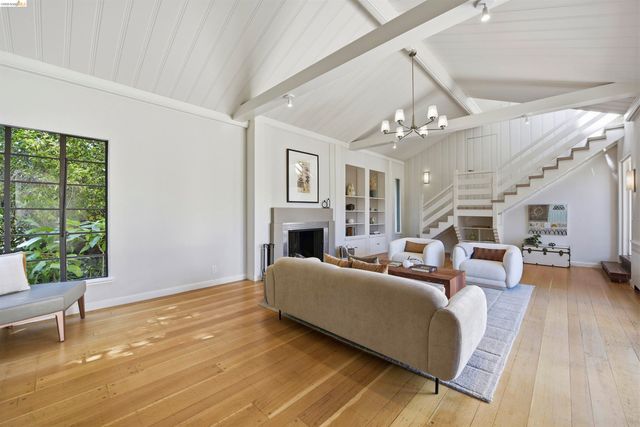 44 Highgate Rd, Kensington, CA 94707