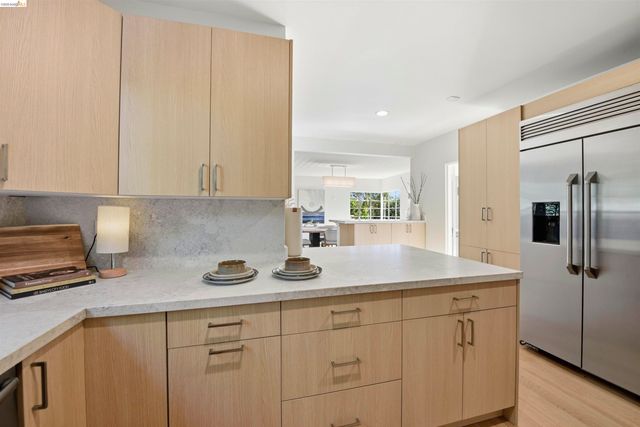 44 Highgate Rd, Kensington, CA 94707