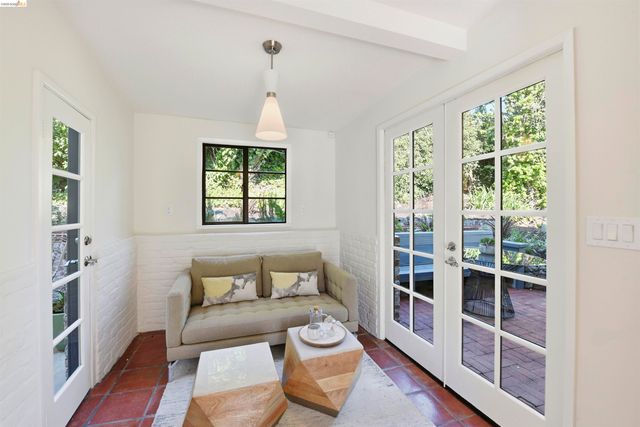 44 Highgate Rd, Kensington, CA 94707