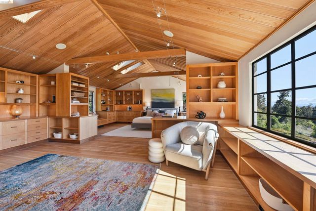 44 Highgate Rd, Kensington, CA 94707