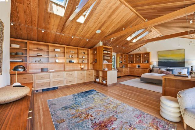 44 Highgate Rd, Kensington, CA 94707