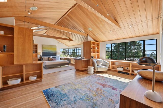 44 Highgate Rd, Kensington, CA 94707