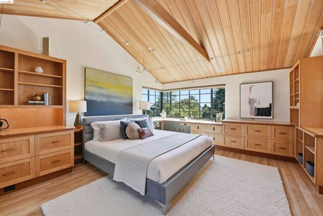 44 Highgate Rd, Kensington, CA 94707