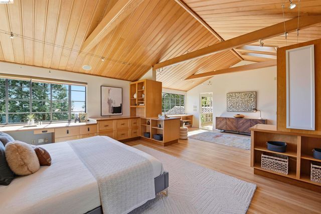 44 Highgate Rd, Kensington, CA 94707