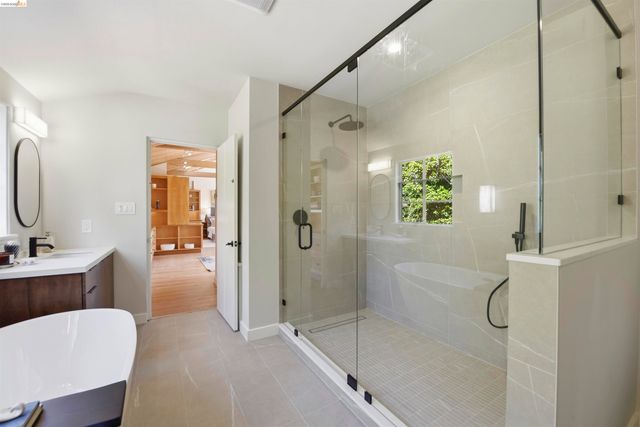 44 Highgate Rd, Kensington, CA 94707