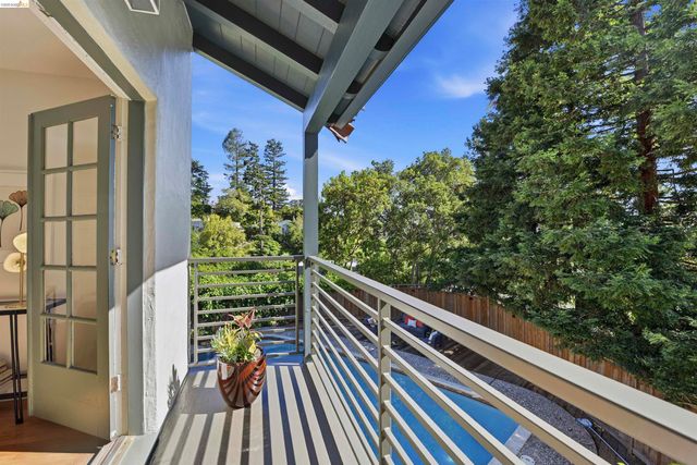 44 Highgate Rd, Kensington, CA 94707