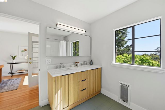 44 Highgate Rd, Kensington, CA 94707