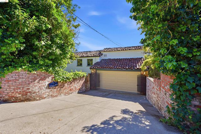 44 Highgate Rd, Kensington, CA 94707