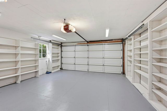 44 Highgate Rd, Kensington, CA 94707