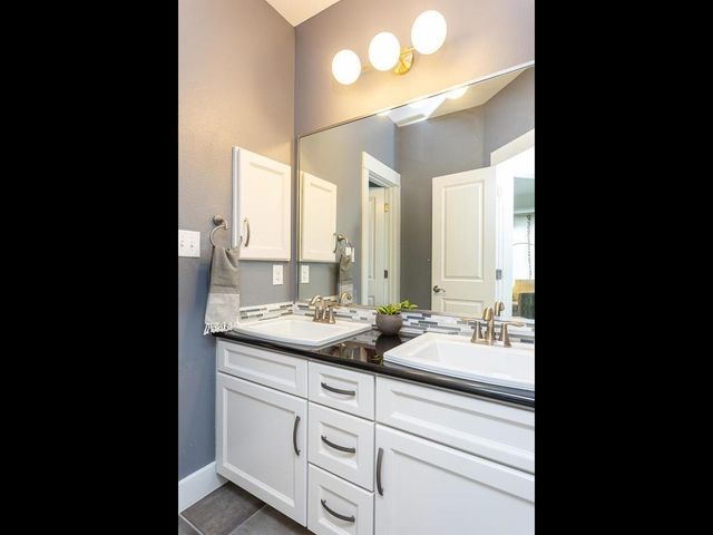 805 W Mary ST, Austin, TX 78704