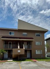 2762 W 60th St 53, Hialeah, FL 33016