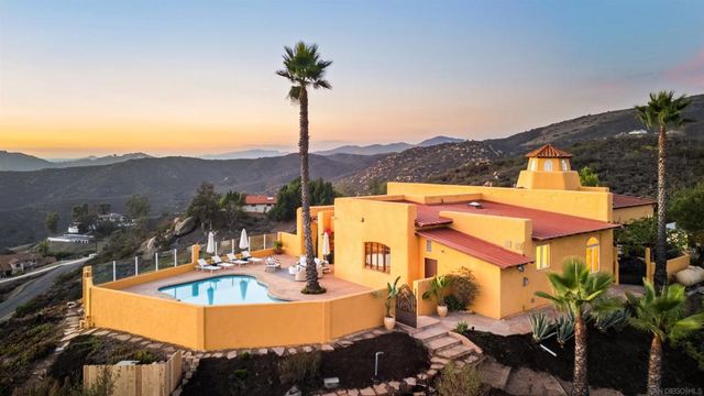 3696 Alta Loma Dr, Jamul, CA 91935