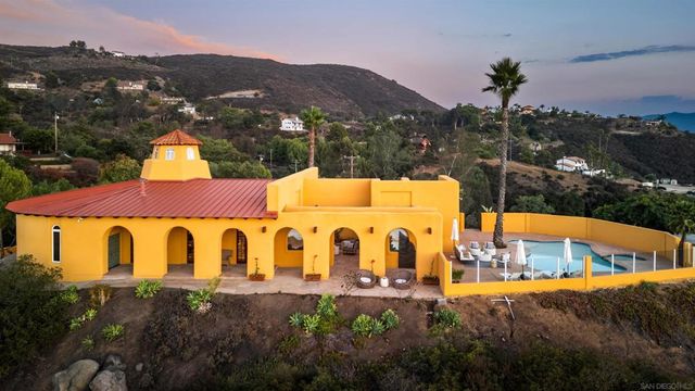 3696 Alta Loma Dr, Jamul, CA 91935