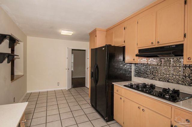 6314 Whiteoak Dr, Pensacola, FL 32503