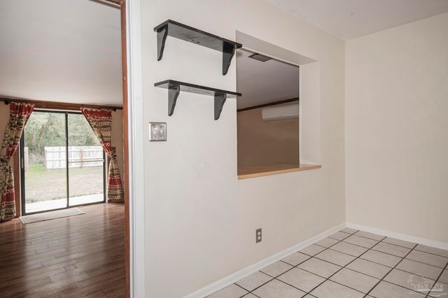 6314 Whiteoak Dr, Pensacola, FL 32503