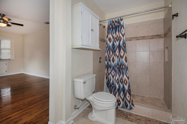 6314 Whiteoak Dr, Pensacola, FL 32503