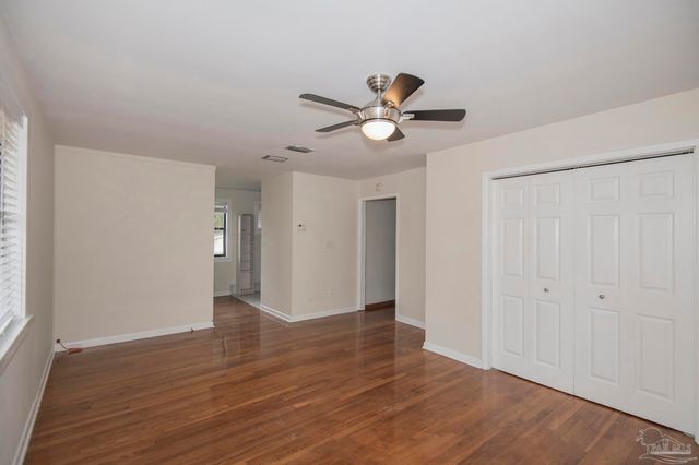 6314 Whiteoak Dr, Pensacola, FL 32503