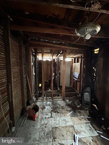 104 LOWER OAK ST, Wilmington, DE 19805