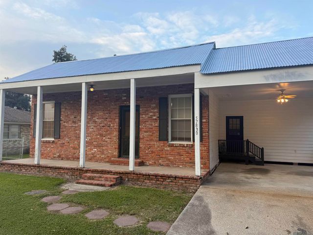 57830 Trosclair St, Plaquemine, LA 70764