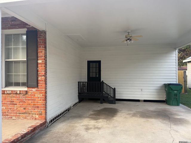 57830 Trosclair St, Plaquemine, LA 70764