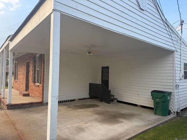 57830 Trosclair St, Plaquemine, LA 70764