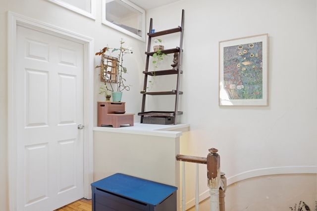 513-515 E 6th St 3, Boston, MA 02127