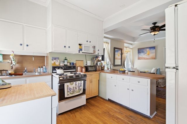 513-515 E 6th St 3, Boston, MA 02127