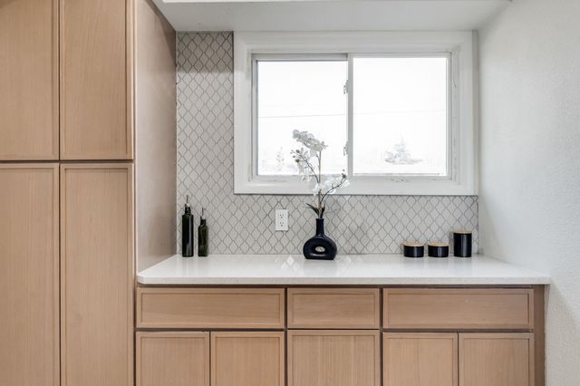 6136 E 9th St N, Wichita, KS 67208