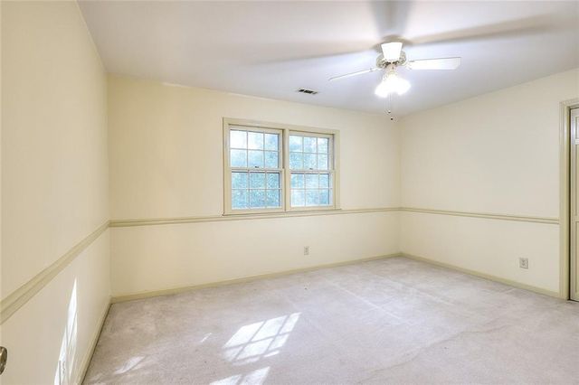 1786 SW Bear Cave SW, Lilburn, GA 30047