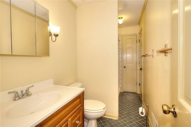 1786 SW Bear Cave SW, Lilburn, GA 30047