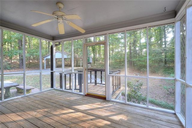 1786 SW Bear Cave SW, Lilburn, GA 30047