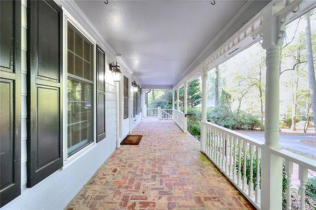1786 SW Bear Cave SW, Lilburn, GA 30047