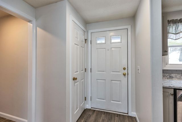 20 Gates Rd Apt 11, Marlborough, NH 03455