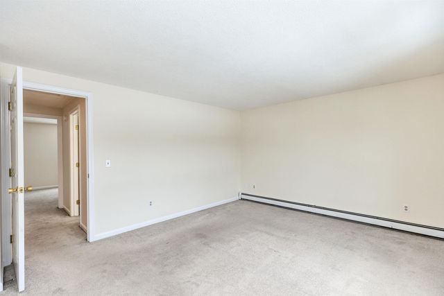 20 Gates Rd Apt 11, Marlborough, NH 03455