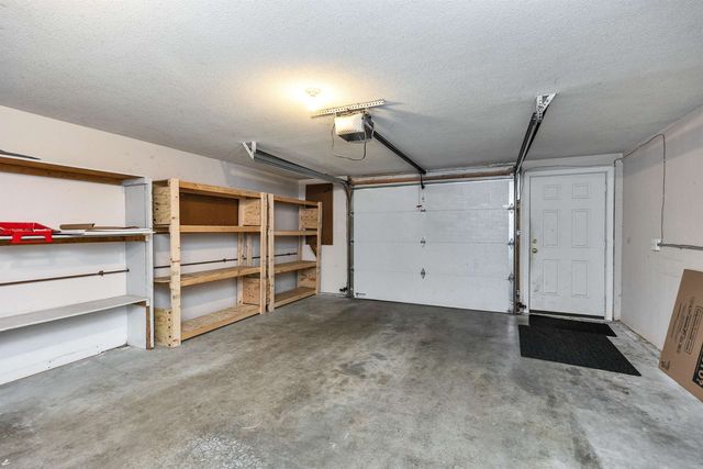 20 Gates Rd Apt 11, Marlborough, NH 03455