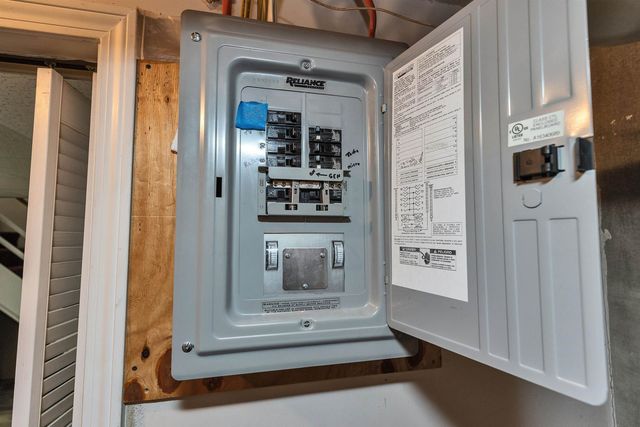 20 Gates Rd Apt 11, Marlborough, NH 03455