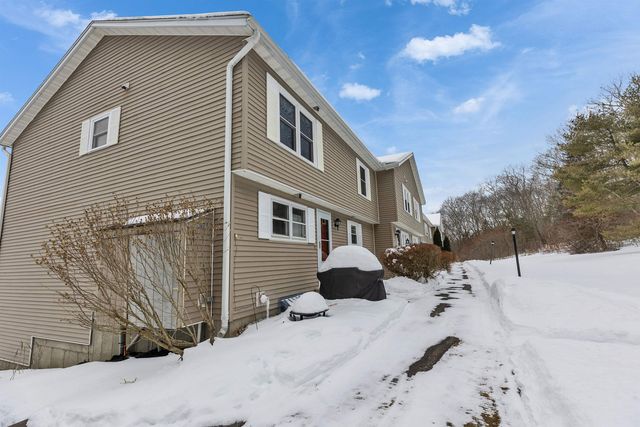 20 Gates Rd Apt 11, Marlborough, NH 03455