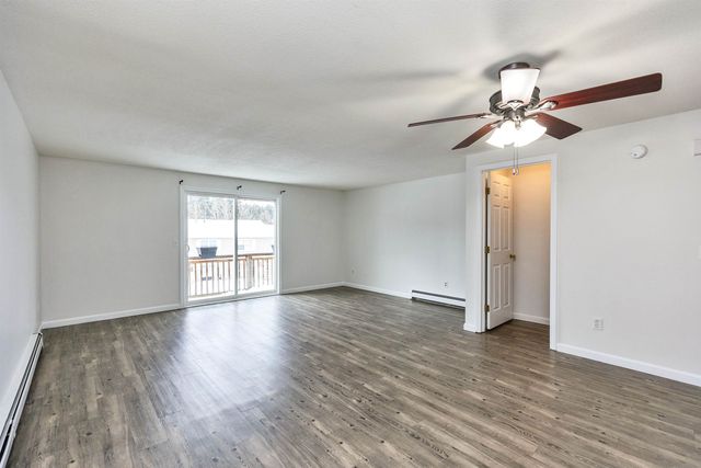 20 Gates Rd Apt 11, Marlborough, NH 03455