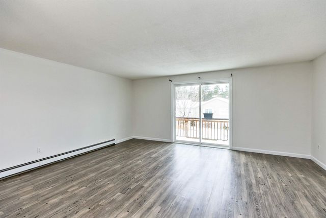 20 Gates Rd Apt 11, Marlborough, NH 03455