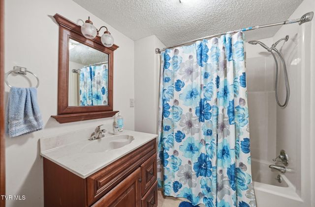 529 Old Gray Station Road, Johnson City, TN 37615