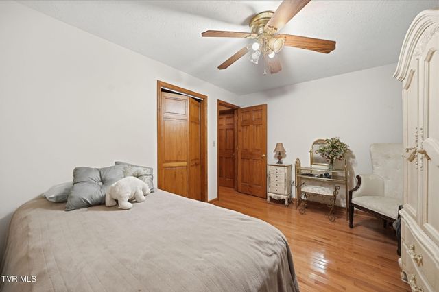529 Old Gray Station Road, Johnson City, TN 37615