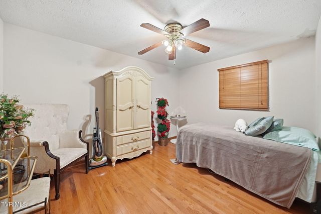 529 Old Gray Station Road, Johnson City, TN 37615